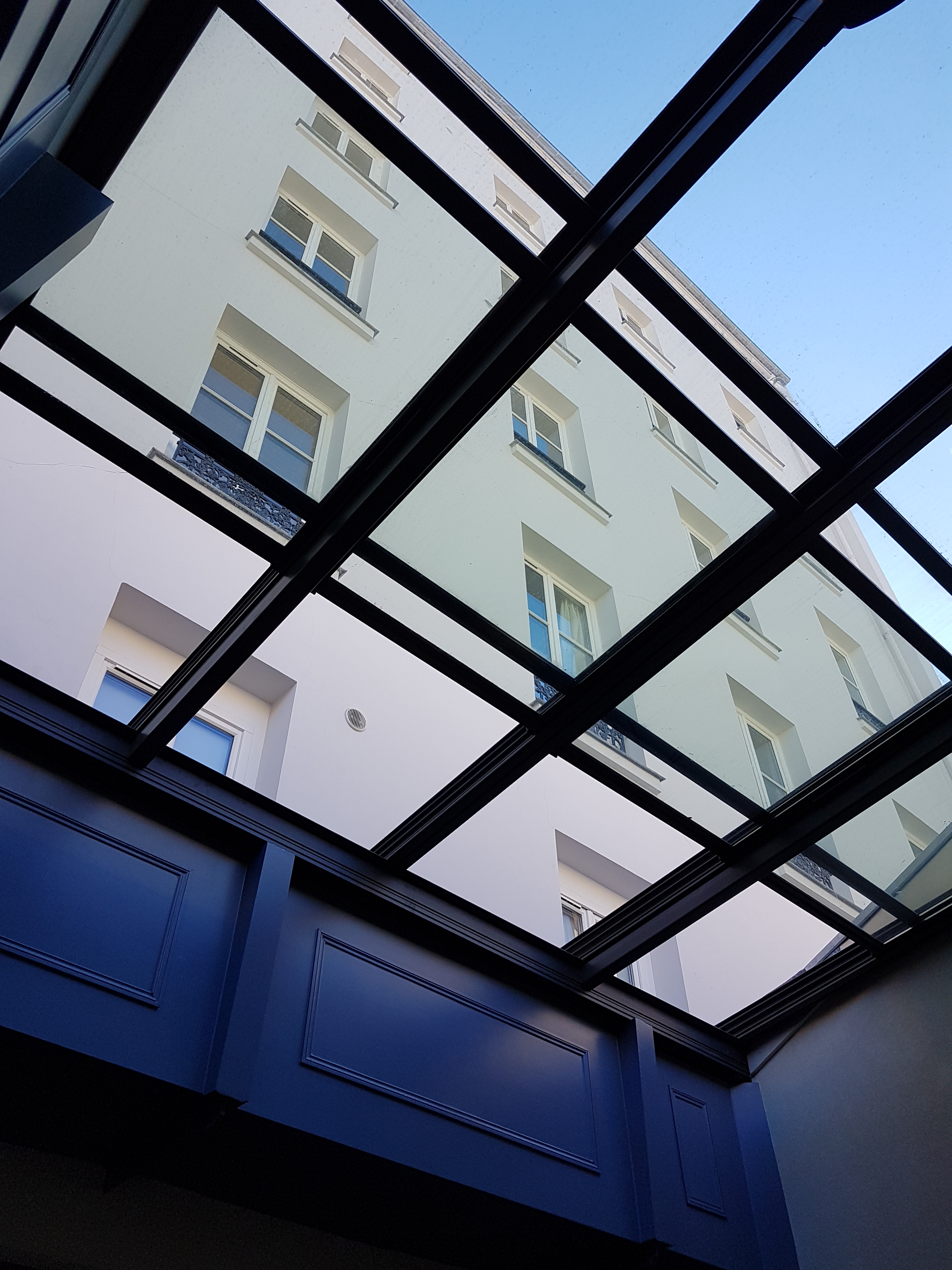 Triplex hauteville - PARIS X 